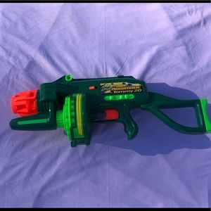Buzzbee Automatic Tommy 20 Toy gun Air Blaster